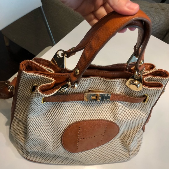 Beige bag with brown details - Picture 9 of 12